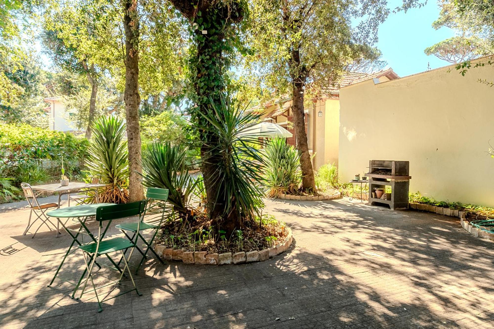 Exclusive Charming Villa - Free Parking 400 Mq Garden - Rome Airport - Roseto Villa Dream フレジェネ エクステリア 写真