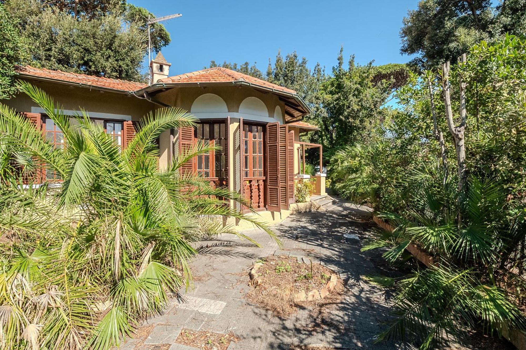 Exclusive Charming Villa - Free Parking 400 Mq Garden - Rome Airport - Roseto Villa Dream フレジェネ エクステリア 写真