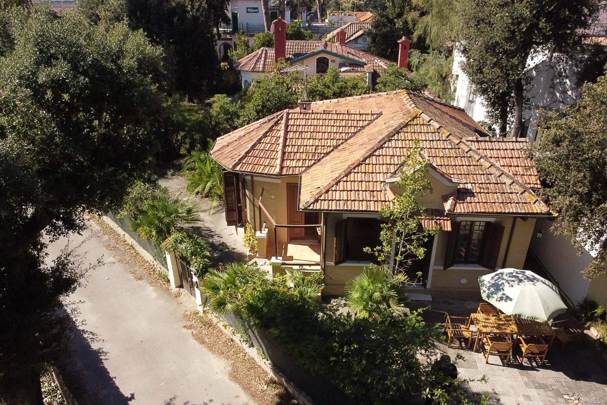 Exclusive Charming Villa - Free Parking 400 Mq Garden - Rome Airport - Roseto Villa Dream フレジェネ エクステリア 写真
