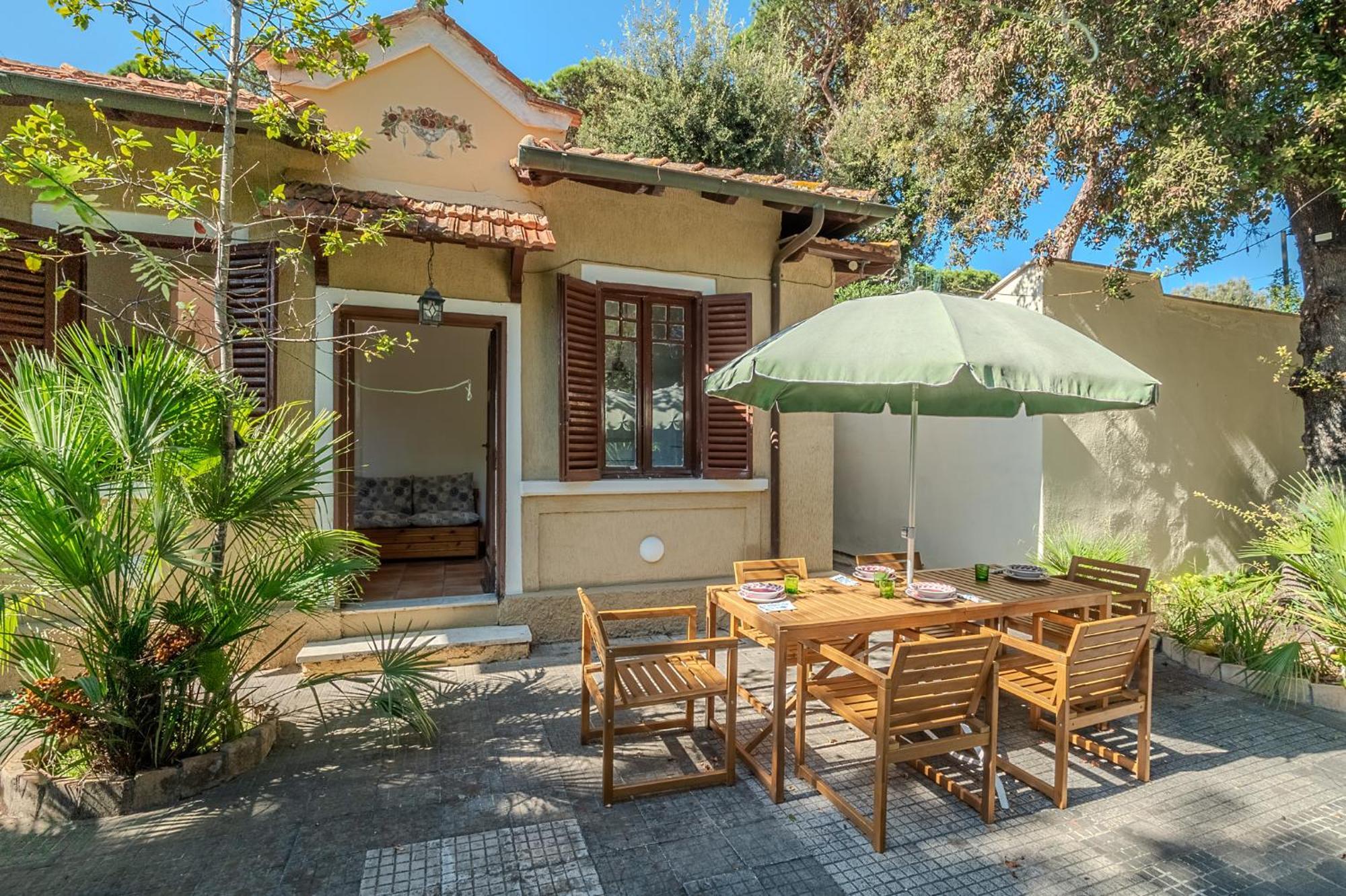 Exclusive Charming Villa - Free Parking 400 Mq Garden - Rome Airport - Roseto Villa Dream フレジェネ エクステリア 写真